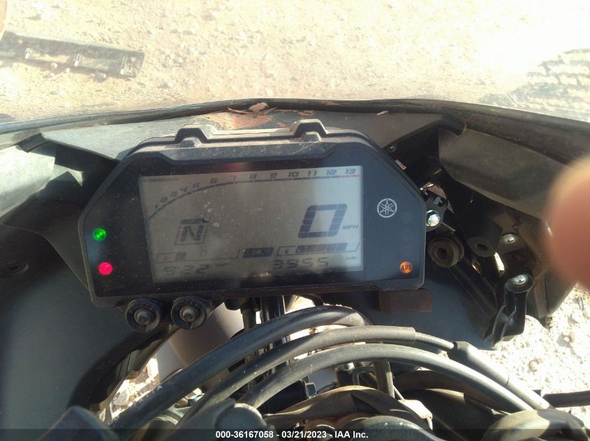 2021 YAMAHA YZFR3 A MH3RH18Y8MK007032