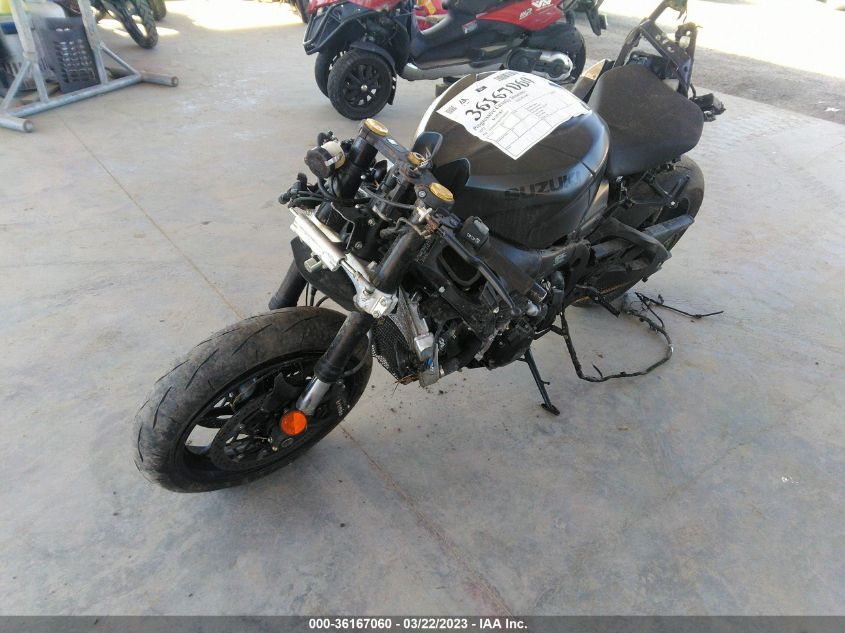 2021 SUZUKI GSX-R1000 JS1DM11FXM7100029