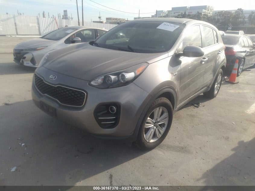 VIN KNDPMCAC2J7429923 2018 KIA SPORTAGE LX