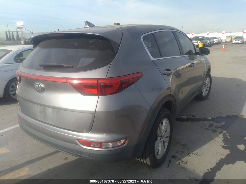 VIN KNDPMCAC2J7429923 2018 KIA SPORTAGE LX