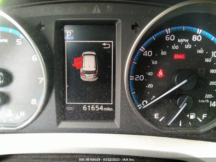 VIN 2T3ZFREV0JW475577 2018 TOYOTA RAV4 LE