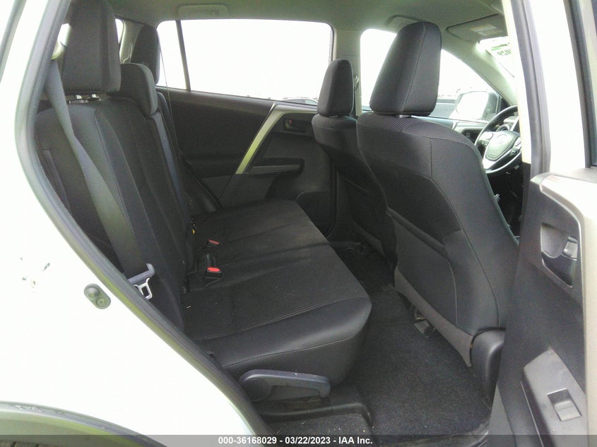 VIN 2T3ZFREV0JW475577 2018 TOYOTA RAV4 LE
