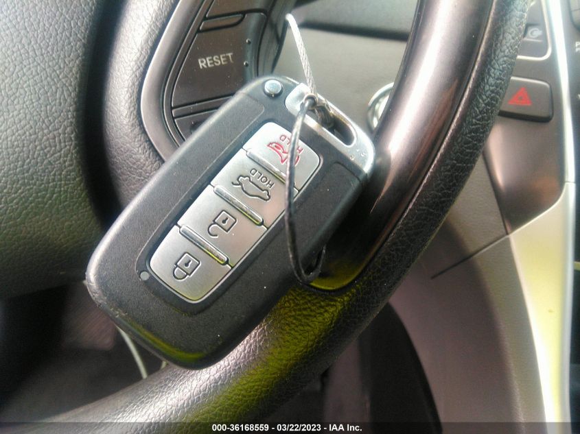 2013 HYUNDAI SONATA HYBRID - KMHEC4A47DA099398