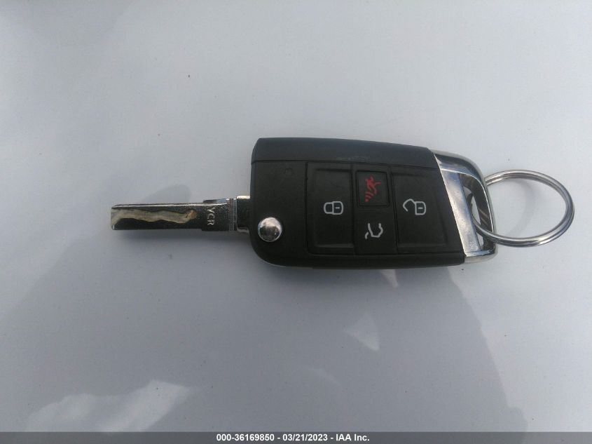 2016 VOLKSWAGEN GOLF GTI SE W/PERFORMANCE PKG - 3VW547AU8GM036947