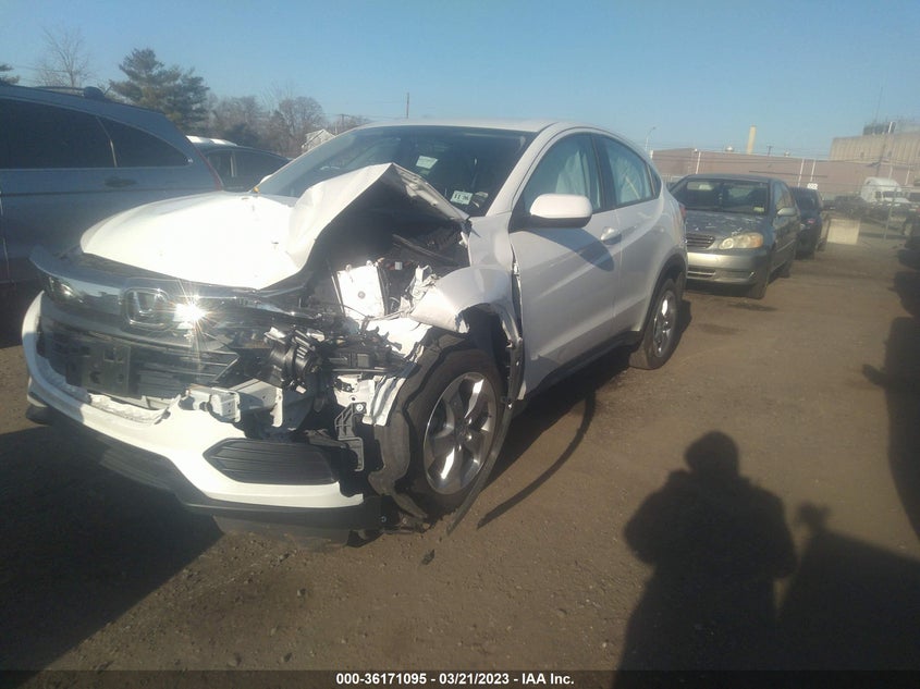 VIN 3CZRU6H36NM722987 2022 HONDA HR-V LX