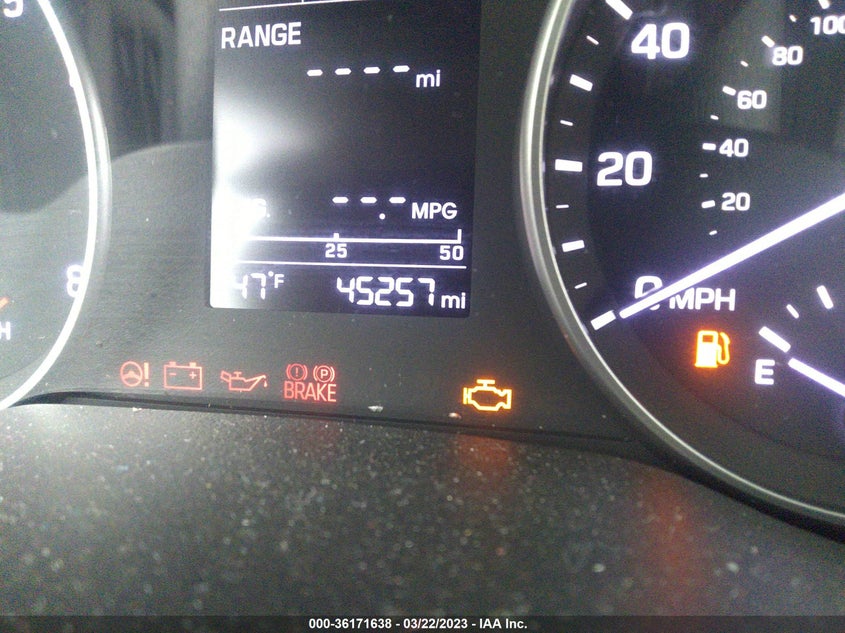 VIN 5NPD84LF6HH007373 2017 HYUNDAI ELANTRA SE