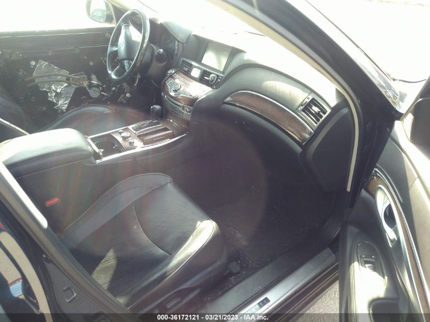 2015 INFINITI Q70 - JN1BY1AR2FM560885