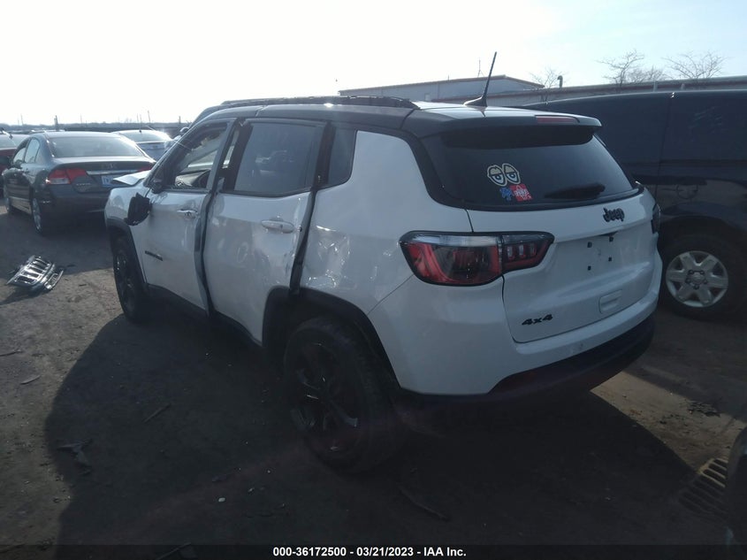 VIN 3C4NJDBBXJT395432 2018 JEEP COMPASS ALTITUDE