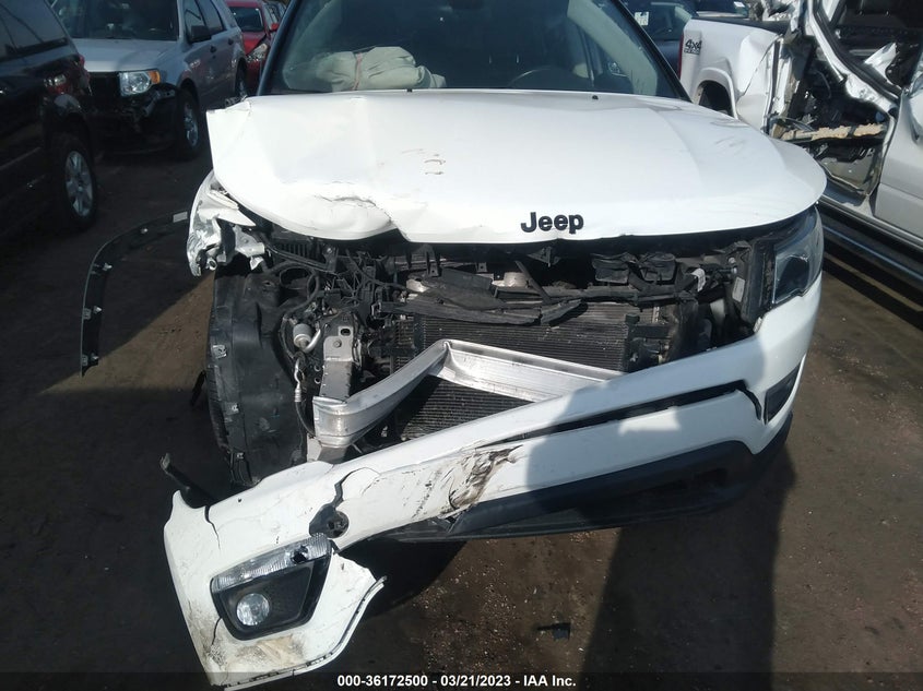 VIN 3C4NJDBBXJT395432 2018 JEEP COMPASS ALTITUDE