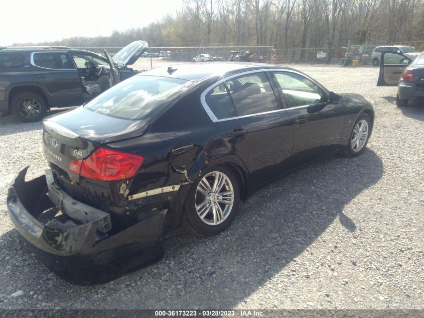 2015 INFINITI Q40 JN1CV6AR0FM651101