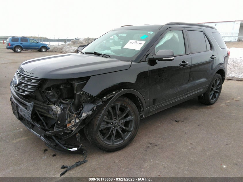 VIN 1FM5K8D83HGD03349 2017 FORD EXPLORER XLT