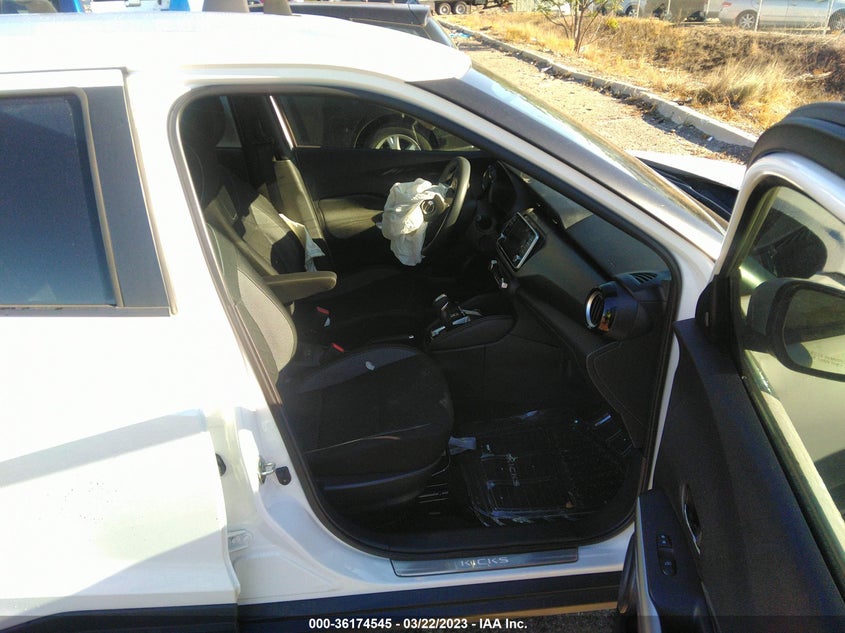 VIN 3N1CP5CU0KL471191 2019 NISSAN KICKS SV