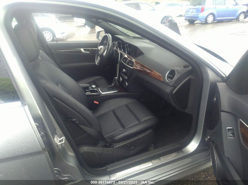 2014 MERCEDES-BENZ C-CLASS C 250 - WDDGF4HB8EA966369