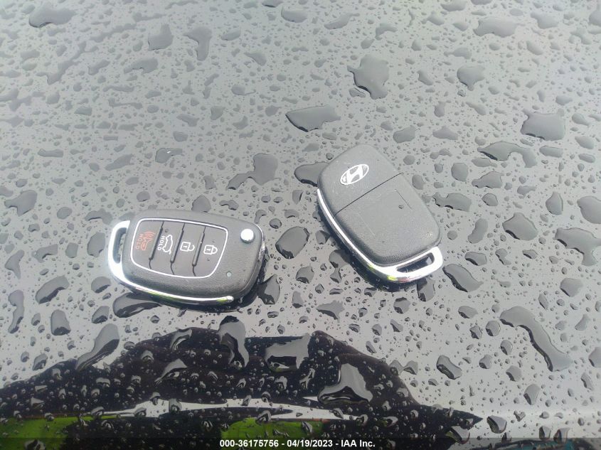 2019 HYUNDAI TUCSON SE - KM8J2CA41KU869831
