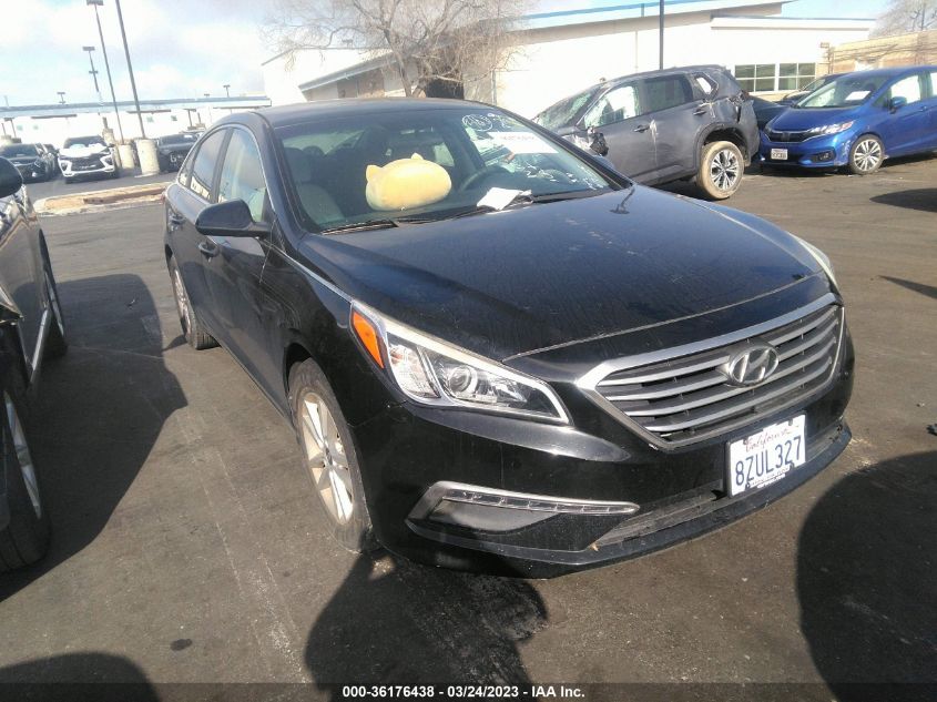 2015 HYUNDAI SONATA 2.4L SE - 5NPE24AFXFH122211