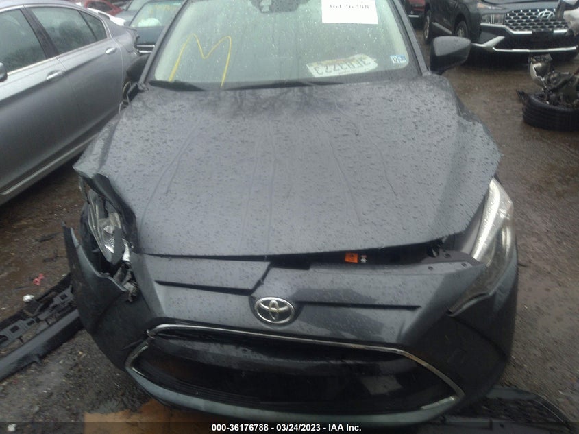 VIN 3MYDLBYV6JY323563 2018 TOYOTA YARIS IA