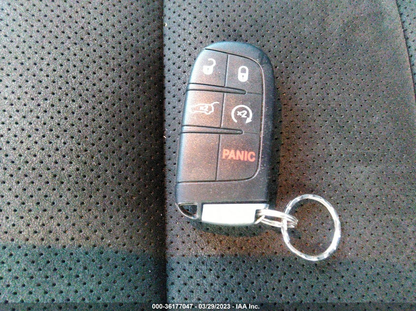 VIN 1C4RJEAG4KC580139 2019 JEEP GRAND CHEROKEE ALTITUDE