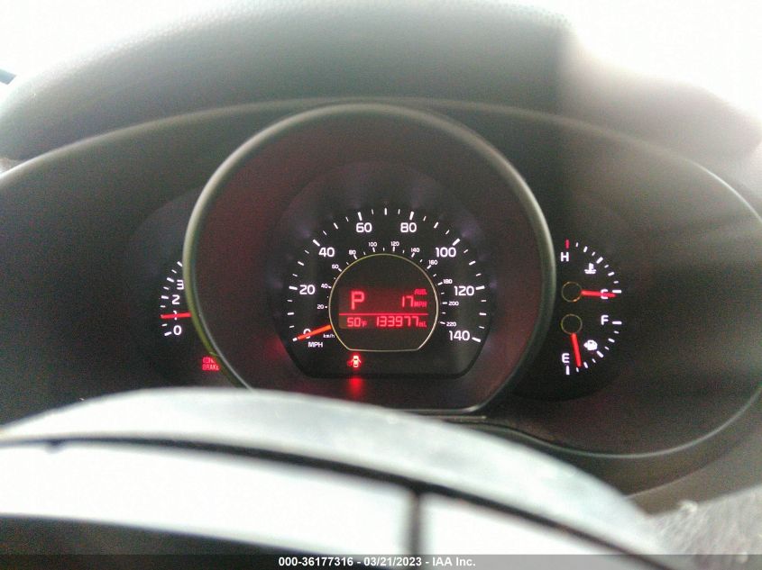2015 KIA SOUL + - KNDJP3A5XF7749061