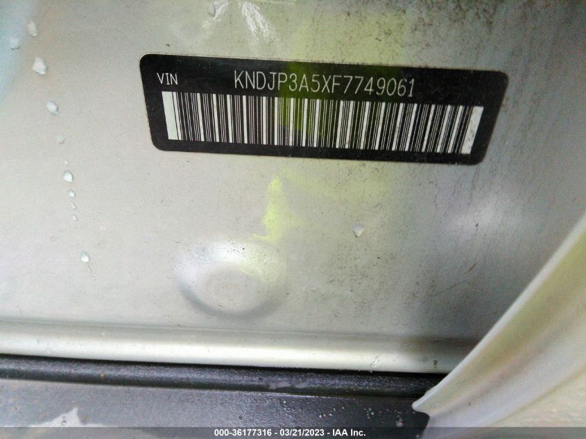 2015 KIA SOUL + - KNDJP3A5XF7749061