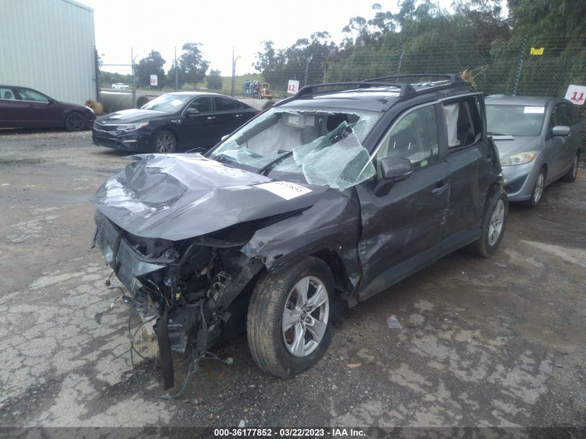 VIN JTMW1RFV0KD005984 2019 TOYOTA RAV4 XLE