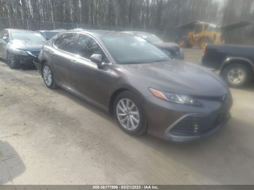 2022 TOYOTA CAMRY LE - 4T1C11AK0NU704971