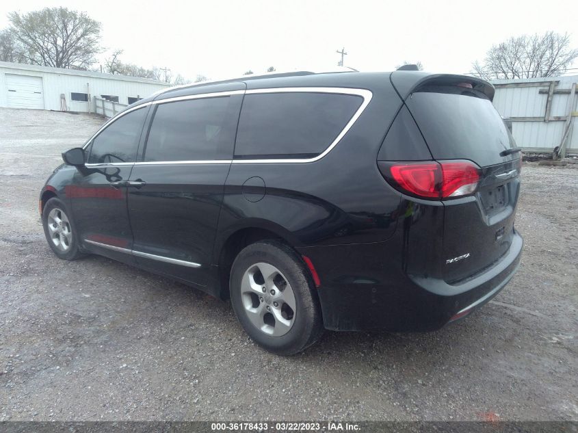 2C4RC1EG6HR840103 2017 CHRYSLER PACIFICA, photo no. 3