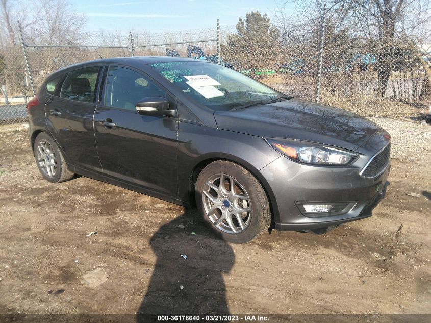 2015 FORD FOCUS SE - 1FADP3K26FL386739