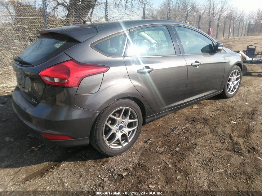 2015 FORD FOCUS SE - 1FADP3K26FL386739