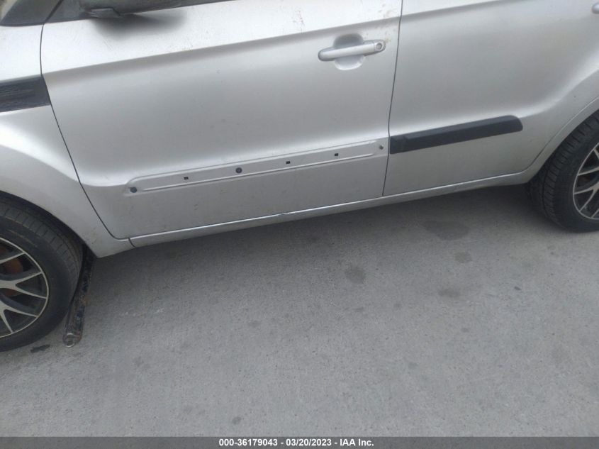 2013 KIA SOUL + - KNDJT2A67D7486183