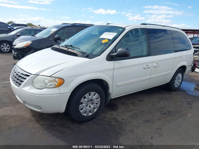 2007 Chrysler Town And Country — photo 2 of 11 | VIN 2A4GP44R17R301672