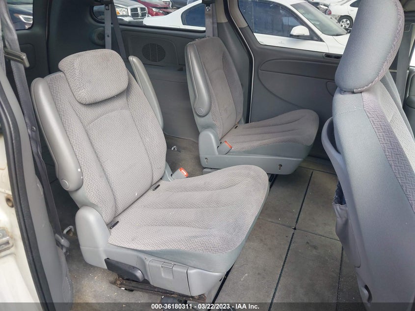 2007 Chrysler Town And Country — photo 8 of 11 | VIN 2A4GP44R17R301672