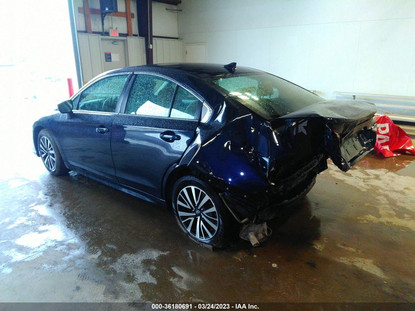 VIN 4S3BNAD67J3013214 2018 SUBARU LEGACY PREMIUM