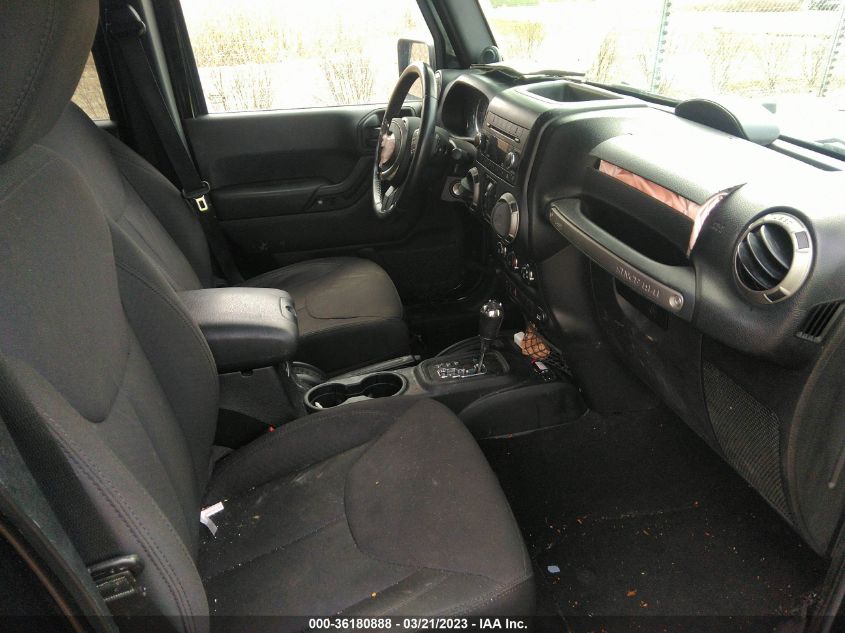 2014 JEEP WRANGLER UNLIMITED SPORT - 1C4HJWDG8EL326502