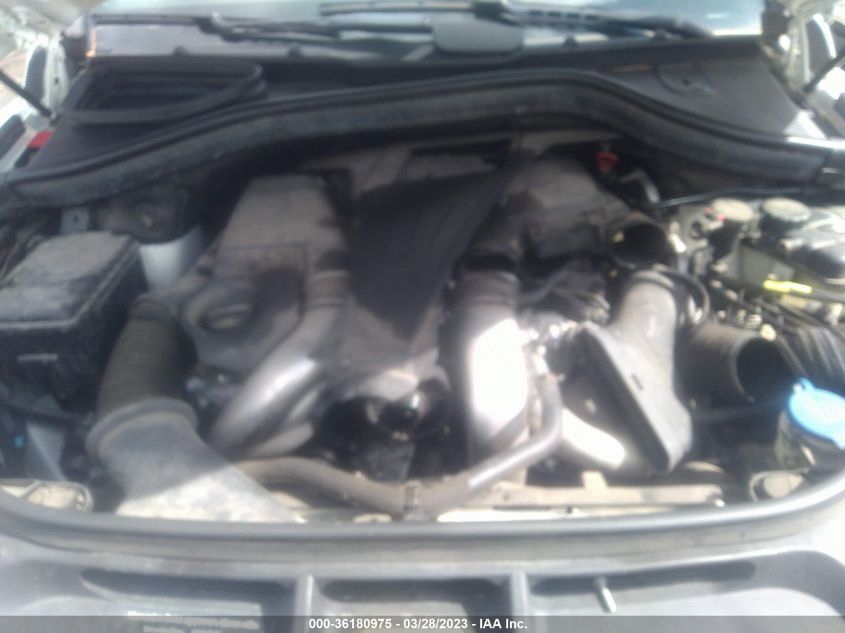 2015 MERCEDES-BENZ GL-CLASS GL 550 4JGDF7DE9FA551914