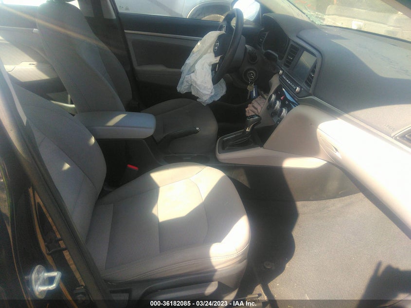 VIN 5NPD84LF2KH462129 2019 HYUNDAI ELANTRA SEL