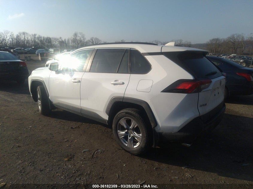 VIN 2T3P1RFV8NW263388 2022 TOYOTA RAV4 XLE