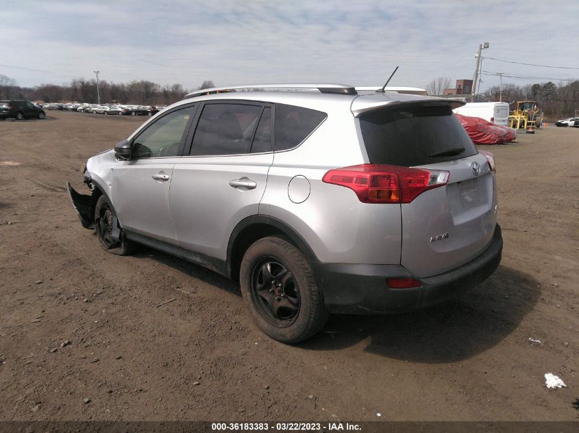 2015 TOYOTA RAV4 LE - JTMBFREV2FJ044763