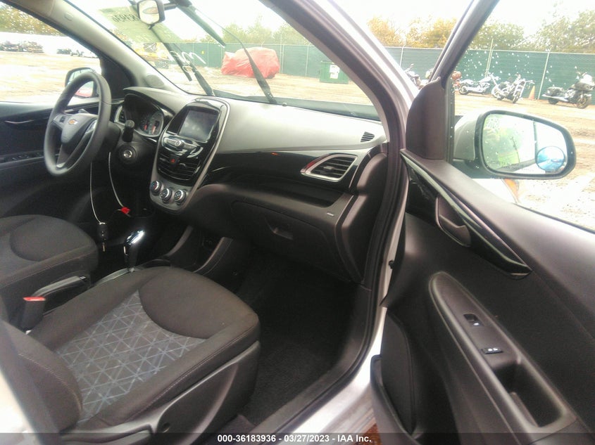 VIN KL8CD6SA0KC737042 2019 CHEVROLET SPARK LT