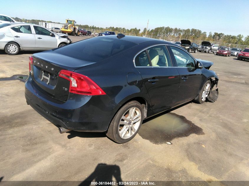 2013 VOLVO S60 T5 - YV1612FS6D2202020