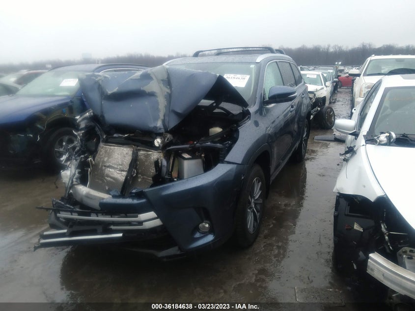 VIN 5TDJZRFH6JS869292 2018 TOYOTA HIGHLANDER SE/XLE