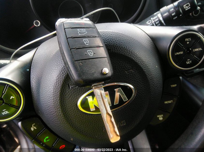 2015 KIA SOUL + - KNDJP3A56F7180886