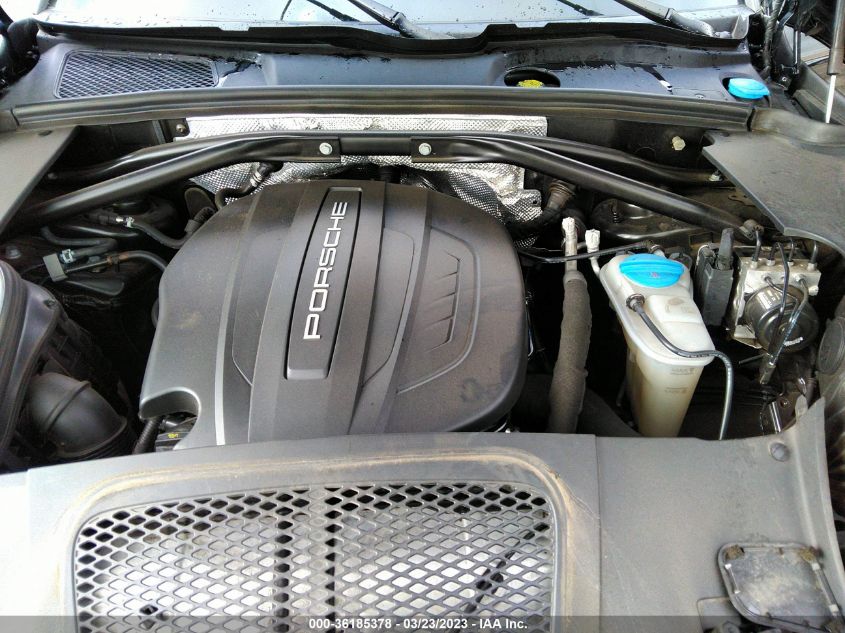 2017 PORSCHE MACAN - WP1AA2A50HLB03208