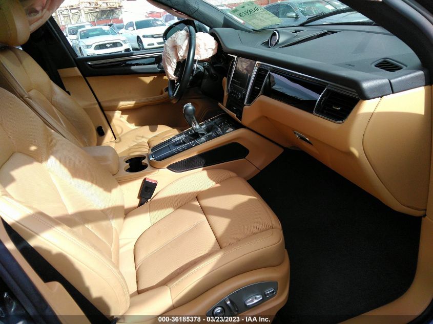 2017 PORSCHE MACAN - WP1AA2A50HLB03208