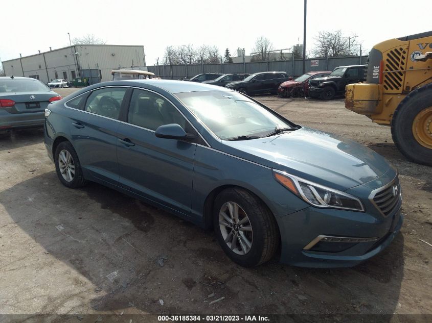 2015 HYUNDAI SONATA 2.4L SE - 5NPE24AF8FH062624