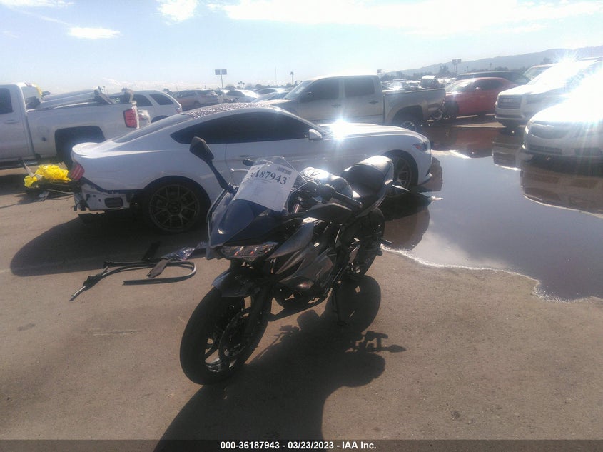 VIN ML5EXEM14MDA28378 2021 KAWASAKI EX650 M