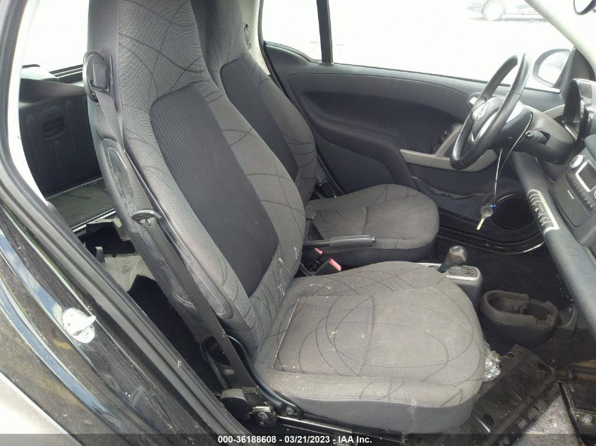 2016 SMART FORTWO ELECTRIC DRIVE PASSION WMEEJ9AA2GK845768