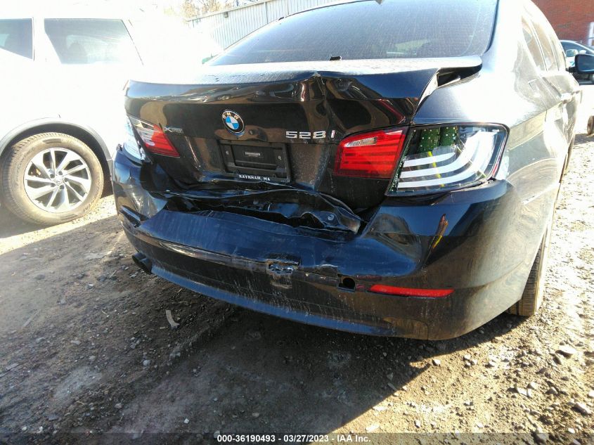 2013 BMW 5 SERIES 528I XDRIVE - WBAXH5C55DD106824