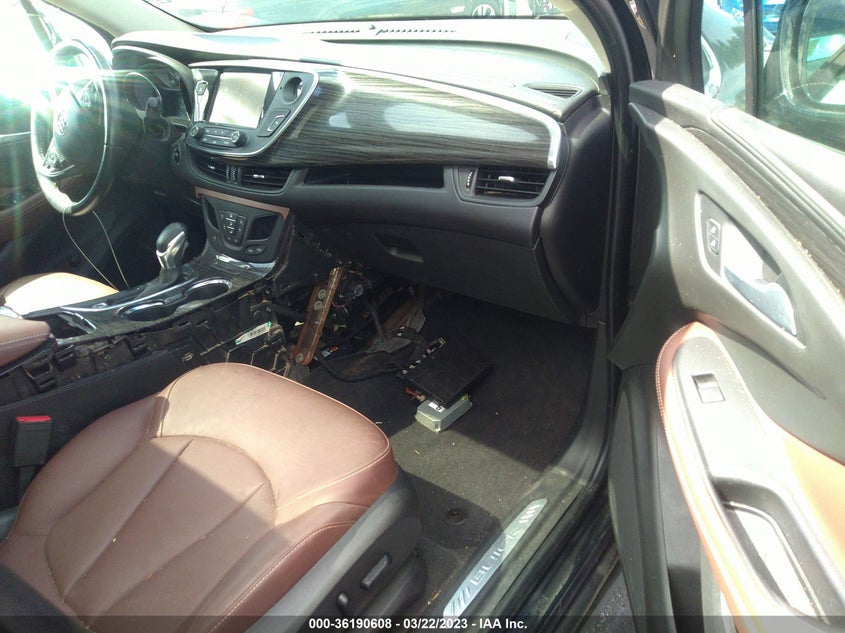 VIN LRBFX2SA4JD002933 2018 BUICK ENVISION ESSENCE