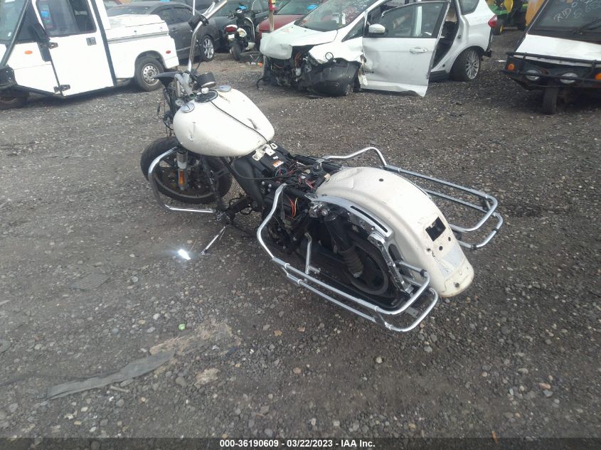 2015 HARLEY-DAVIDSON FLHP POLICE ROAD KING - 1HD1FHM14FB617725