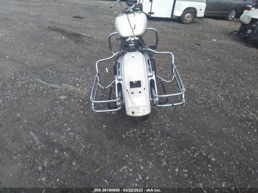 2015 HARLEY-DAVIDSON FLHP POLICE ROAD KING - 1HD1FHM14FB617725